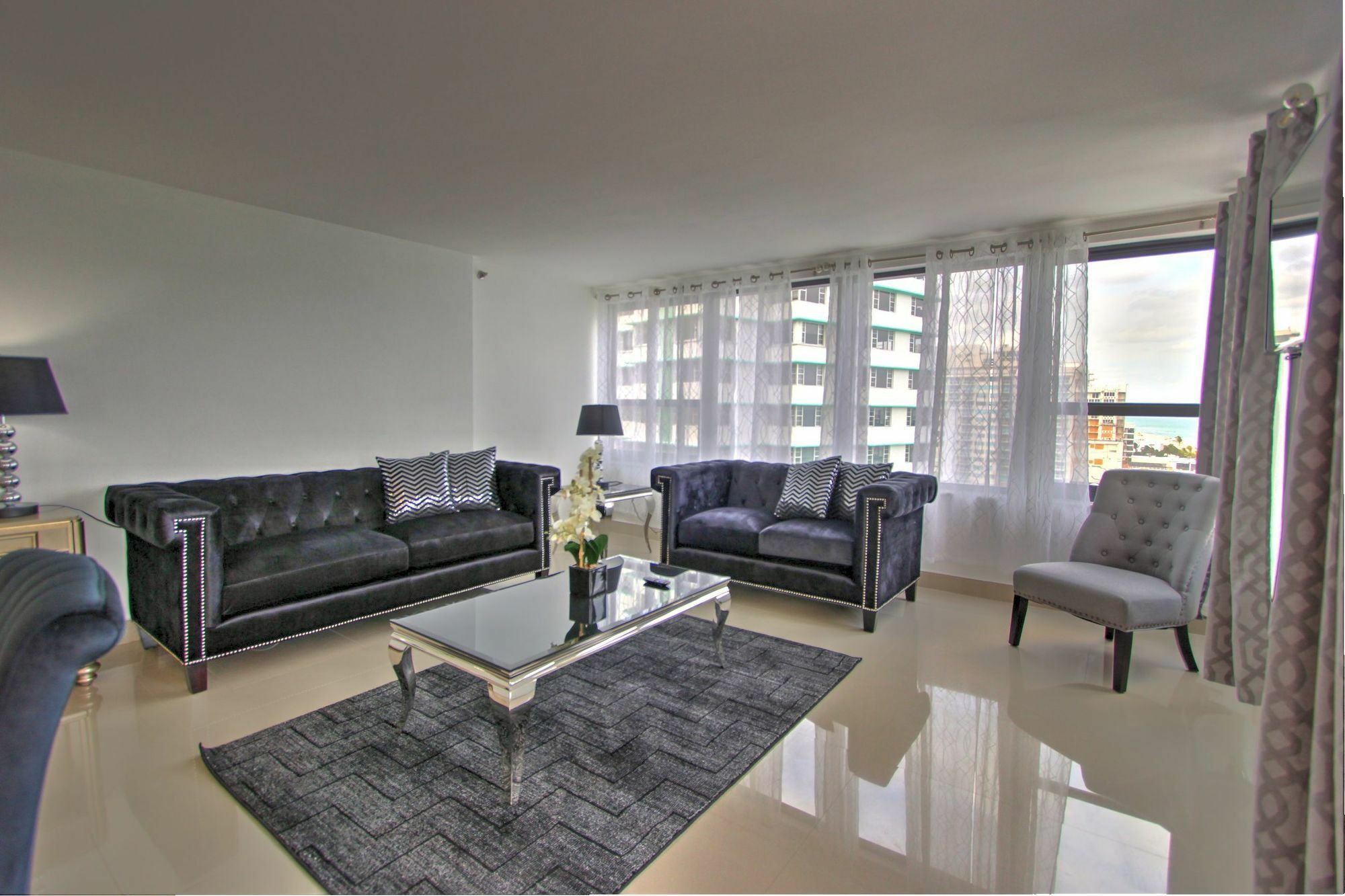 Private Apartments By Vacations On Miami Beach Exterior photo